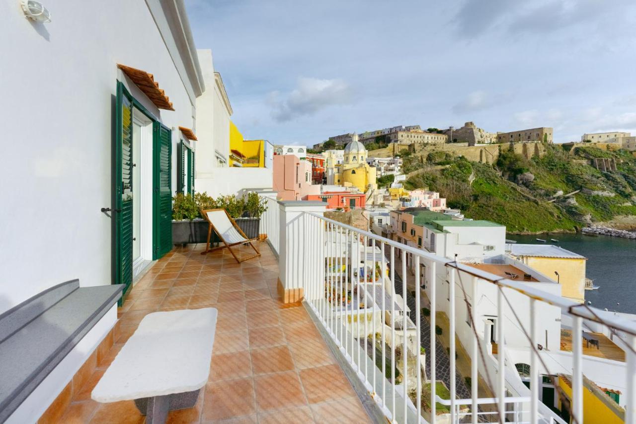 Torretta Corricella- Punta Pizzaco Apartment Procida Exterior photo