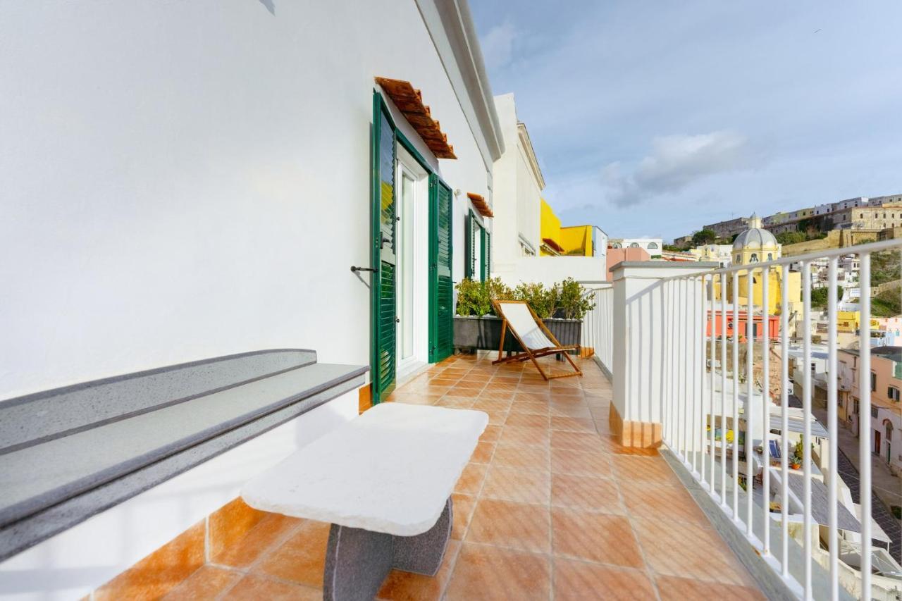 Torretta Corricella- Punta Pizzaco Apartment Procida Exterior photo