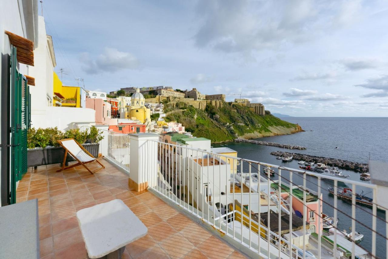 Torretta Corricella- Punta Pizzaco Apartment Procida Exterior photo