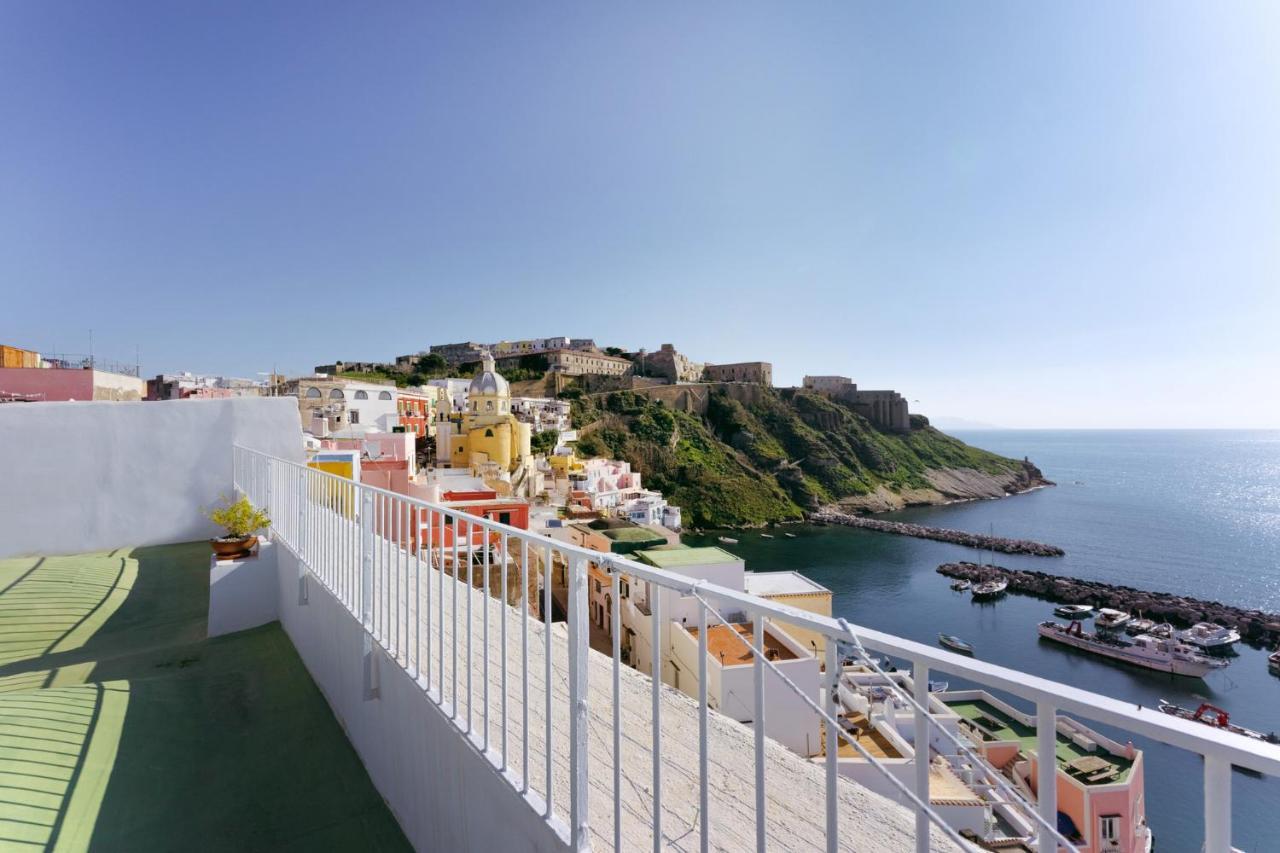 Torretta Corricella- Punta Pizzaco Apartment Procida Exterior photo